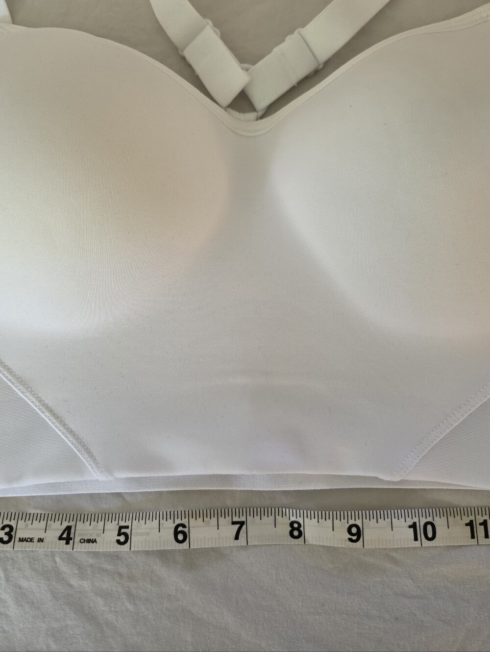 VIVELY Medium Impact White Bra Size Large
